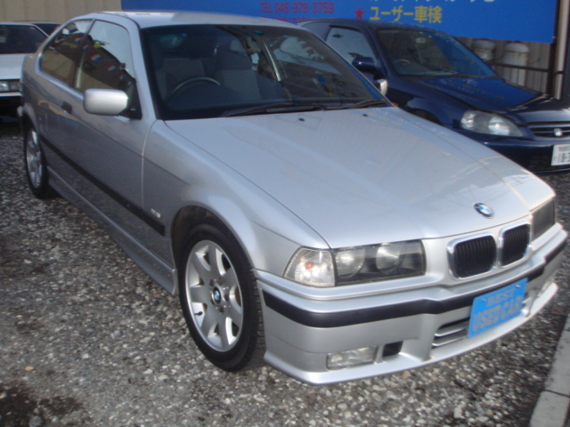 BMW 318TI